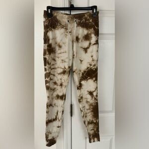 Lululemon warm down joggers size 4